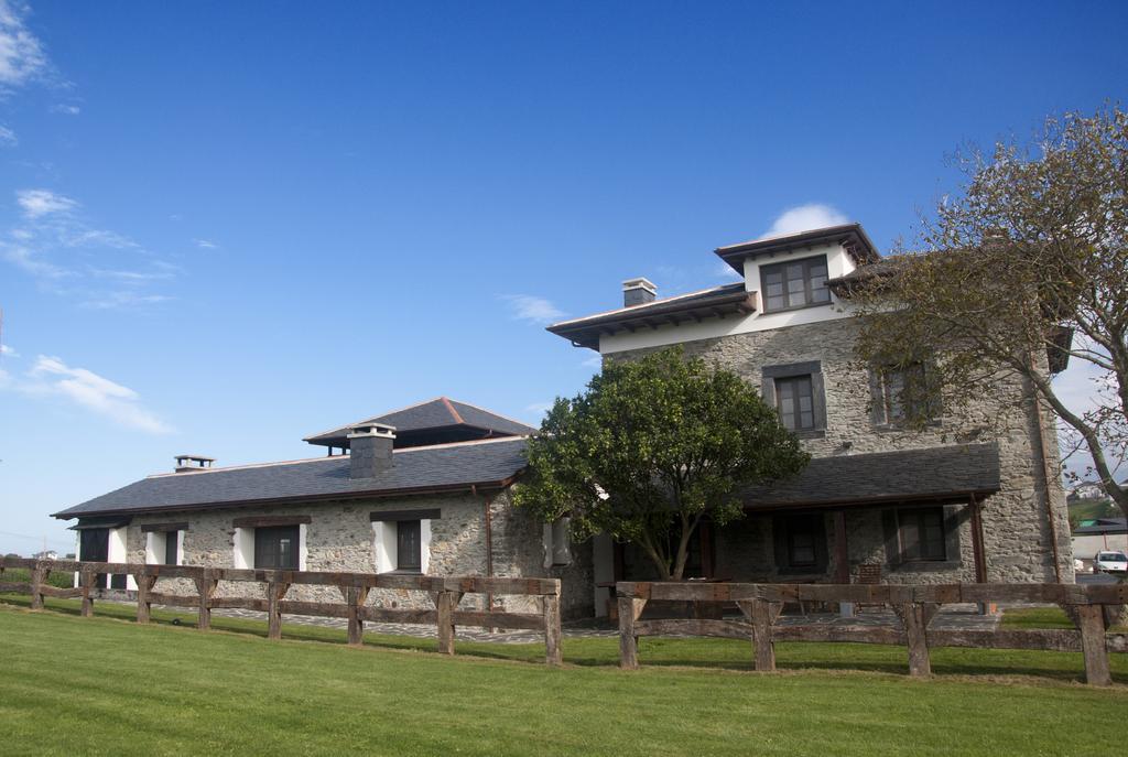 Casa Pacho Apartamentos Rurales Luarca Eksteriør billede